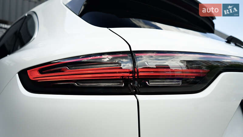 Позашляховик / Кросовер Porsche Cayenne 2020 в Львові