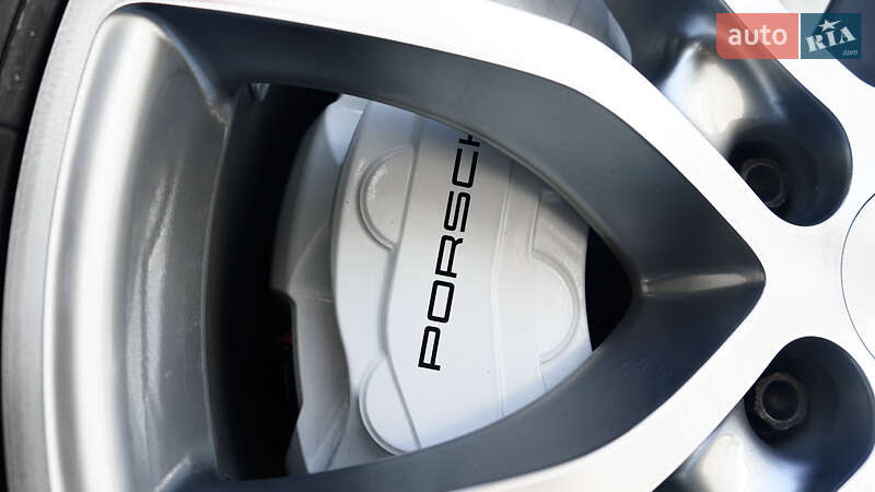Позашляховик / Кросовер Porsche Cayenne 2020 в Львові