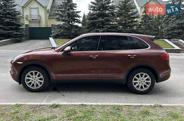 Внедорожник / Кроссовер Porsche Cayenne 2011 в 