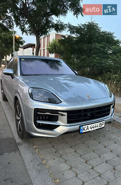 Внедорожник / Кроссовер Porsche Cayenne 2023 в Киеве