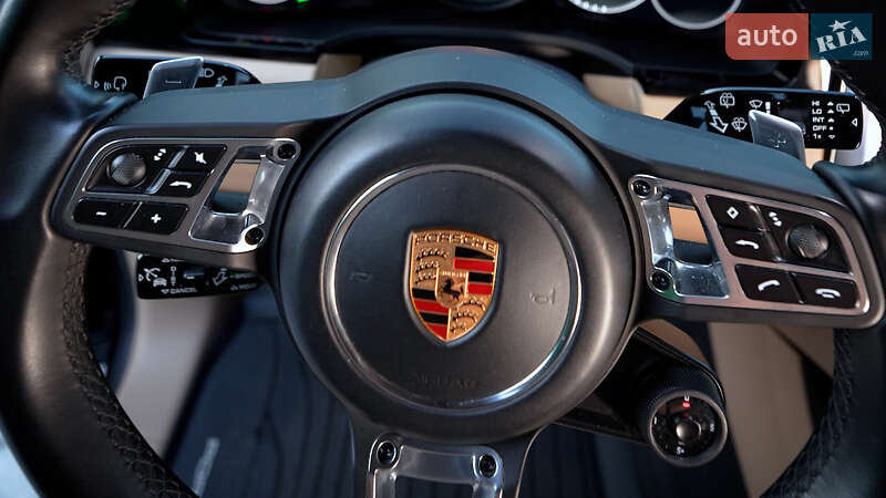 Позашляховик / Кросовер Porsche Cayenne 2018 в Києві