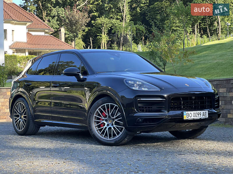 Внедорожник / Кроссовер Porsche Cayenne 2020 в 