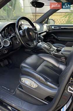 Позашляховик / Кросовер Porsche Cayenne 2014 в 