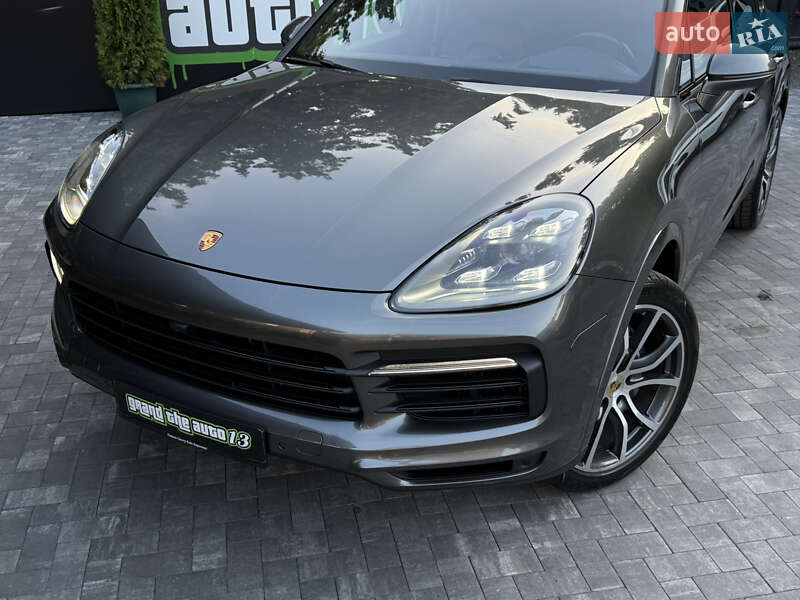 Внедорожник / Кроссовер Porsche Cayenne 2019 в Киеве
