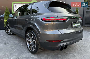 Позашляховик / Кросовер Porsche Cayenne 2019 в 