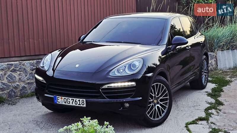 Внедорожник / Кроссовер Porsche Cayenne 2011 в Полтаве
