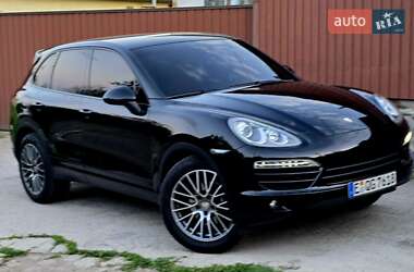 Позашляховик / Кросовер Porsche Cayenne 2011 в 