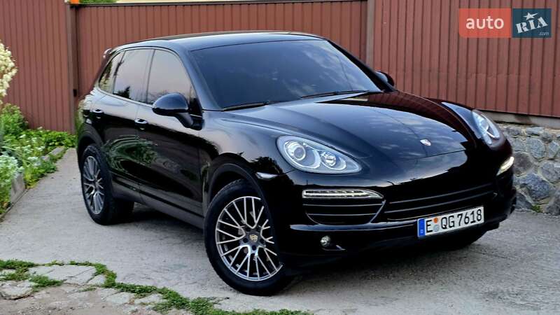 Внедорожник / Кроссовер Porsche Cayenne 2011 в Полтаве