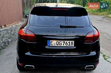 Позашляховик / Кросовер Porsche Cayenne 2011 в 