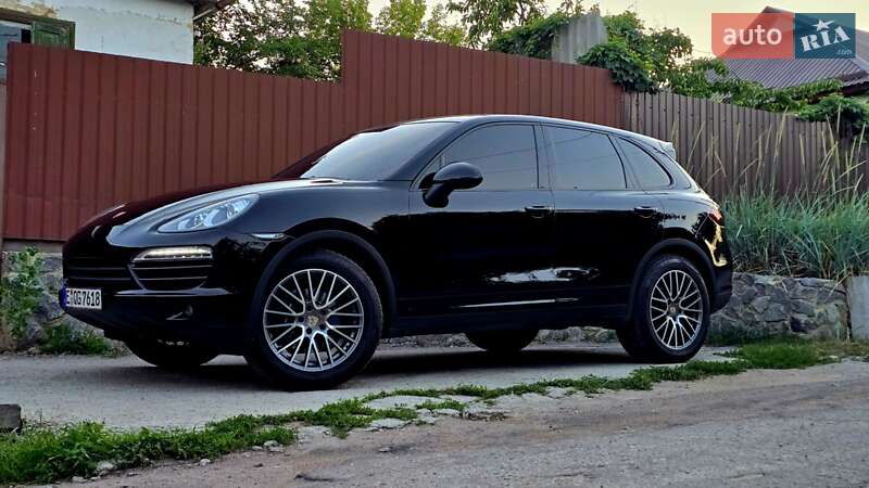Внедорожник / Кроссовер Porsche Cayenne 2011 в Полтаве