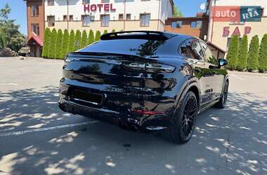 Внедорожник / Кроссовер Porsche Cayenne 2021 в 