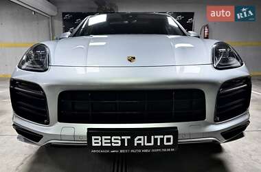 Внедорожник / Кроссовер Porsche Cayenne 2021 в 