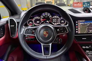 Внедорожник / Кроссовер Porsche Cayenne 2021 в 