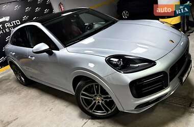 Внедорожник / Кроссовер Porsche Cayenne 2021 в 