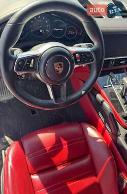 Позашляховик / Кросовер Porsche Cayenne 2019 в 