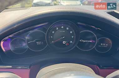 Позашляховик / Кросовер Porsche Cayenne 2019 в 