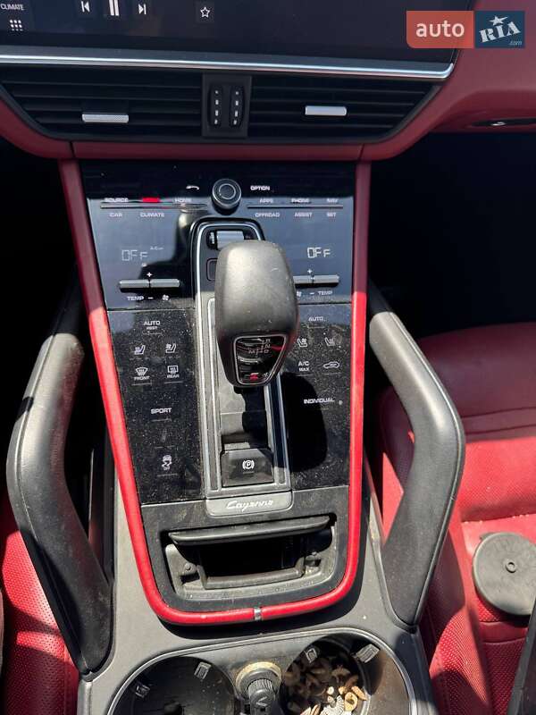 Позашляховик / Кросовер Porsche Cayenne 2019 в Львові