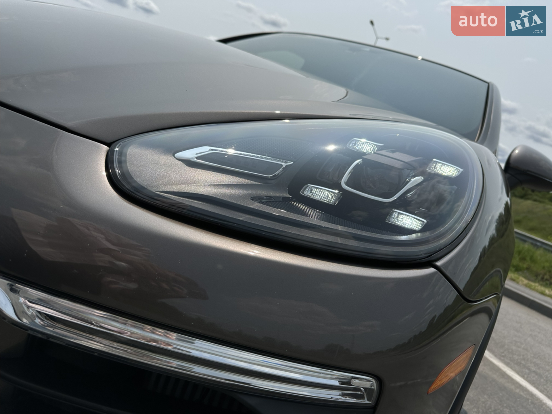 Porsche Cayenne 2015 VIN WP1AF2A22GKA43928 фото оголошення 7 з 39