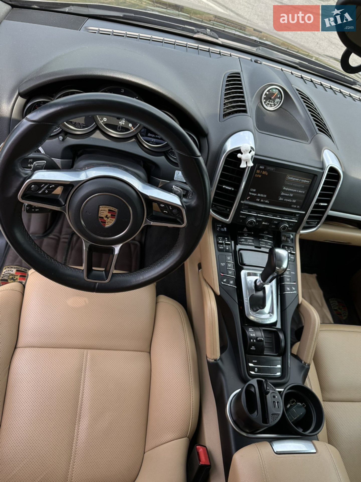 Porsche Cayenne 2015 VIN WP1AF2A22GKA43928 фото оголошення 12 з 39