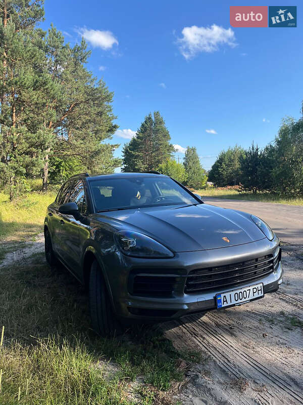 Внедорожник / Кроссовер Porsche Cayenne 2019 в 
