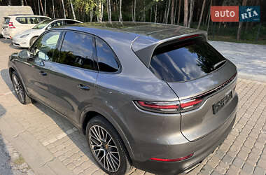 Позашляховик / Кросовер Porsche Cayenne 2019 в 