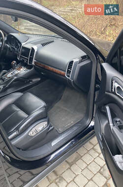 Позашляховик / Кросовер Porsche Cayenne 2010 в 