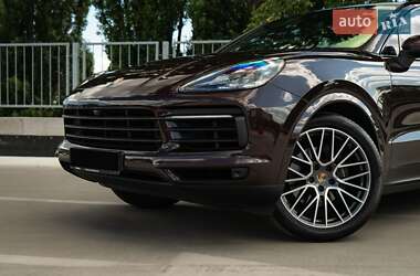 Внедорожник / Кроссовер Porsche Cayenne 2019 в 