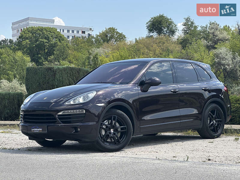 Внедорожник / Кроссовер Porsche Cayenne 2011 в Днепре