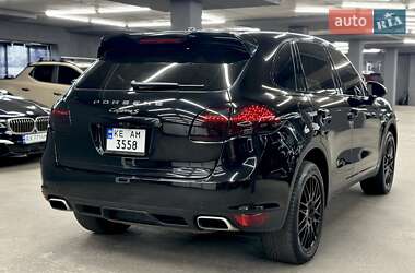Внедорожник / Кроссовер Porsche Cayenne 2014 в 