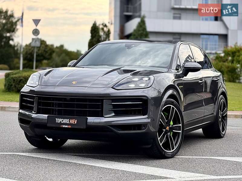 Внедорожник / Кроссовер Porsche Cayenne 2024 в Киеве