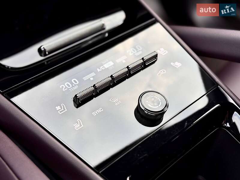 Внедорожник / Кроссовер Porsche Cayenne 2024 в Киеве