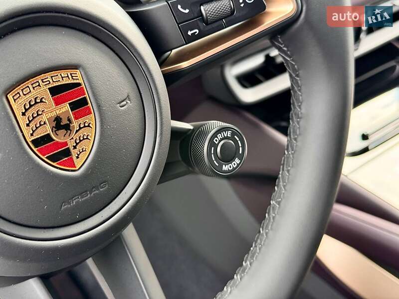 Внедорожник / Кроссовер Porsche Cayenne 2024 в Киеве
