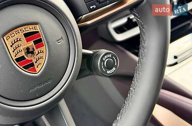 Позашляховик / Кросовер Porsche Cayenne 2024 в 