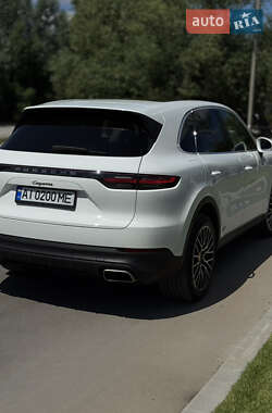 Внедорожник / Кроссовер Porsche Cayenne 2020 в 
