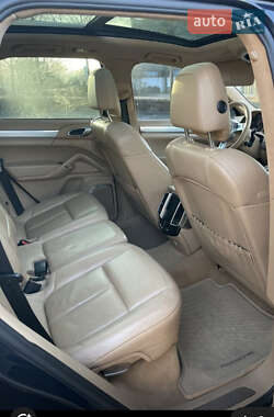 Позашляховик / Кросовер Porsche Cayenne 2010 в 