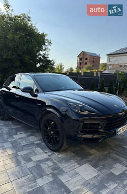 Внедорожник / Кроссовер Porsche Cayenne 2019 в Тернополе