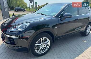 Позашляховик / Кросовер Porsche Cayenne 2015 в 