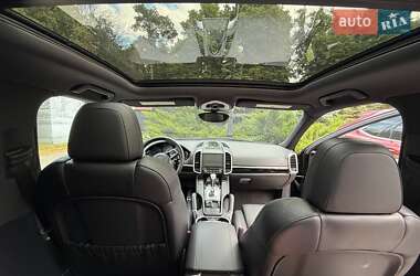 Позашляховик / Кросовер Porsche Cayenne 2017 в 