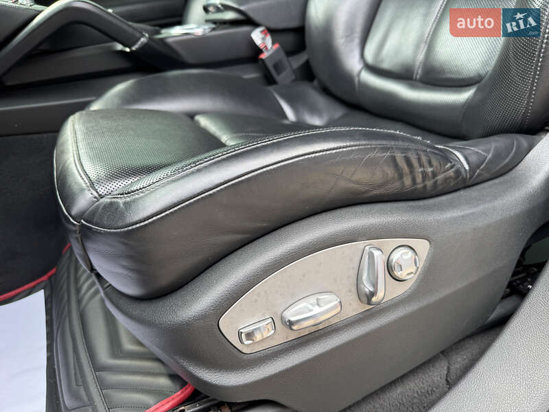 Позашляховик / Кросовер Porsche Cayenne 2012 в Києві