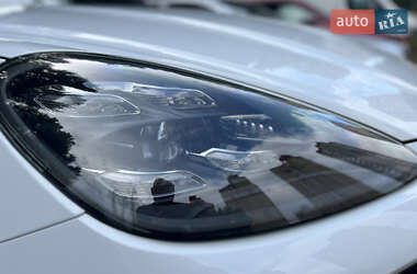 Позашляховик / Кросовер Porsche Cayenne 2019 в 