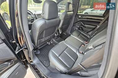Позашляховик / Кросовер Porsche Cayenne 2013 в 
