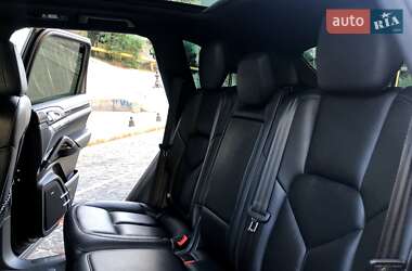 Позашляховик / Кросовер Porsche Cayenne 2015 в 