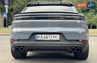 Внедорожник / Кроссовер Porsche Cayenne 2024 в 