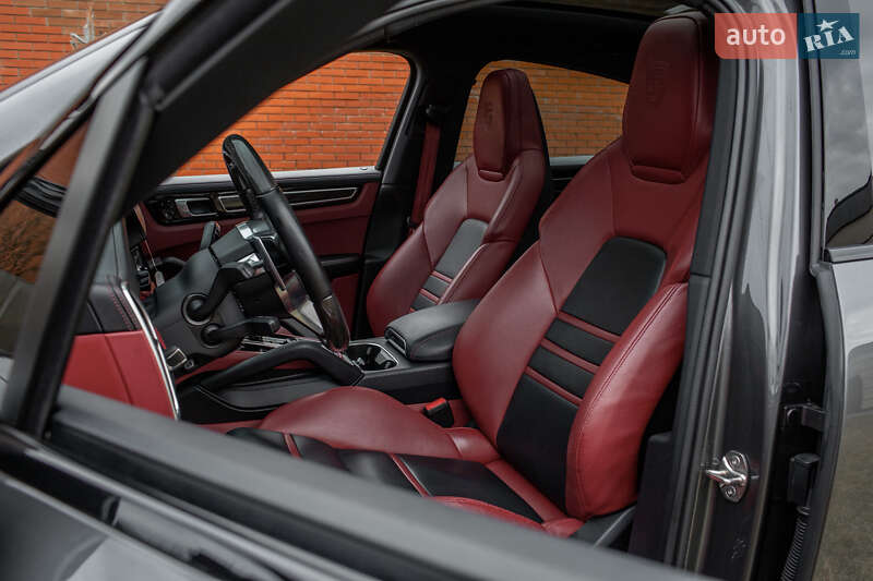 Внедорожник / Кроссовер Porsche Cayenne 2021 в Харькове