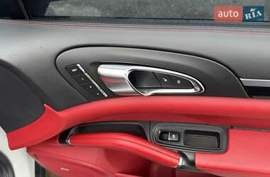 Внедорожник / Кроссовер Porsche Cayenne 2014 в 