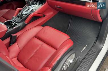 Внедорожник / Кроссовер Porsche Cayenne 2014 в 