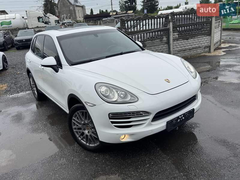 Внедорожник / Кроссовер Porsche Cayenne 2014 в Тернополе