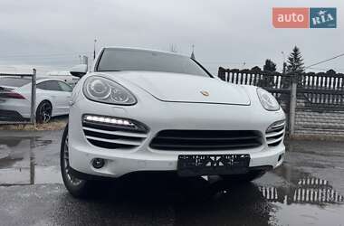 Внедорожник / Кроссовер Porsche Cayenne 2014 в 