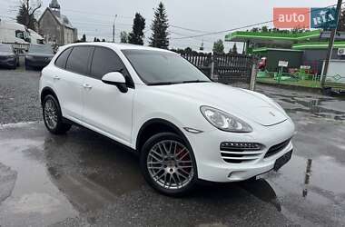 Внедорожник / Кроссовер Porsche Cayenne 2014 в 