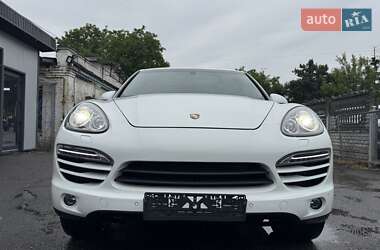 Внедорожник / Кроссовер Porsche Cayenne 2014 в 